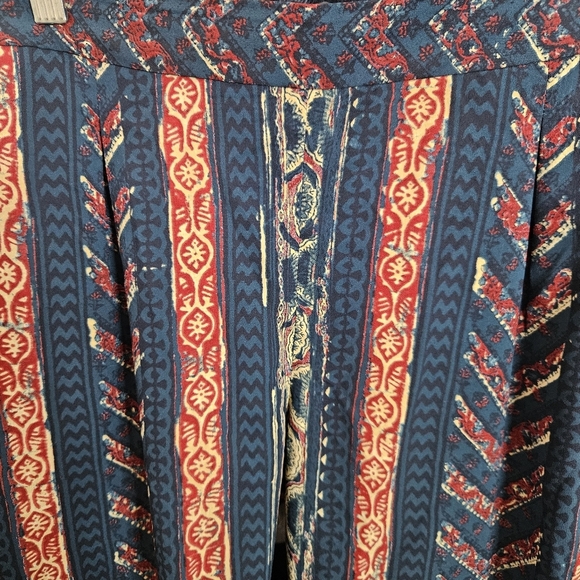 Lauren Ralph Lauren Dress Pants Red Navy Tribal Straight Leg Pull On sz 8 Petite - Picture 8 of 8